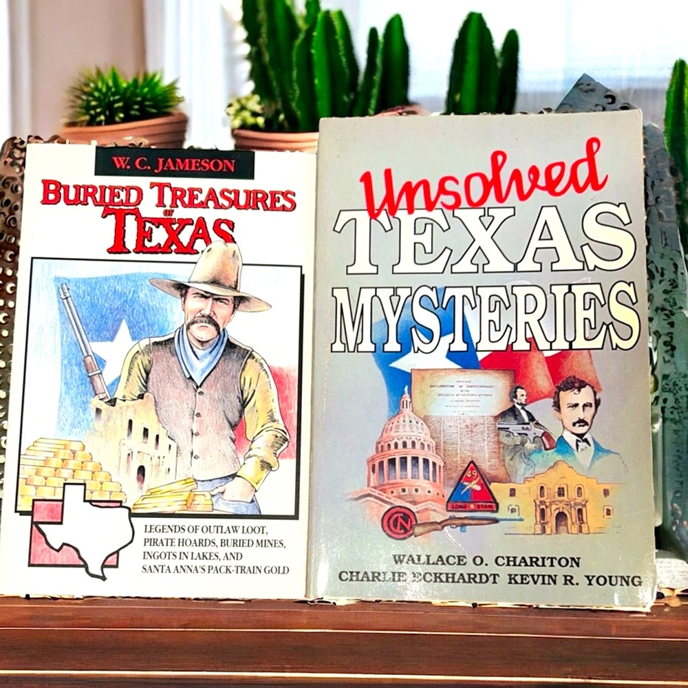 Texas Mystery and Treasure Book Set